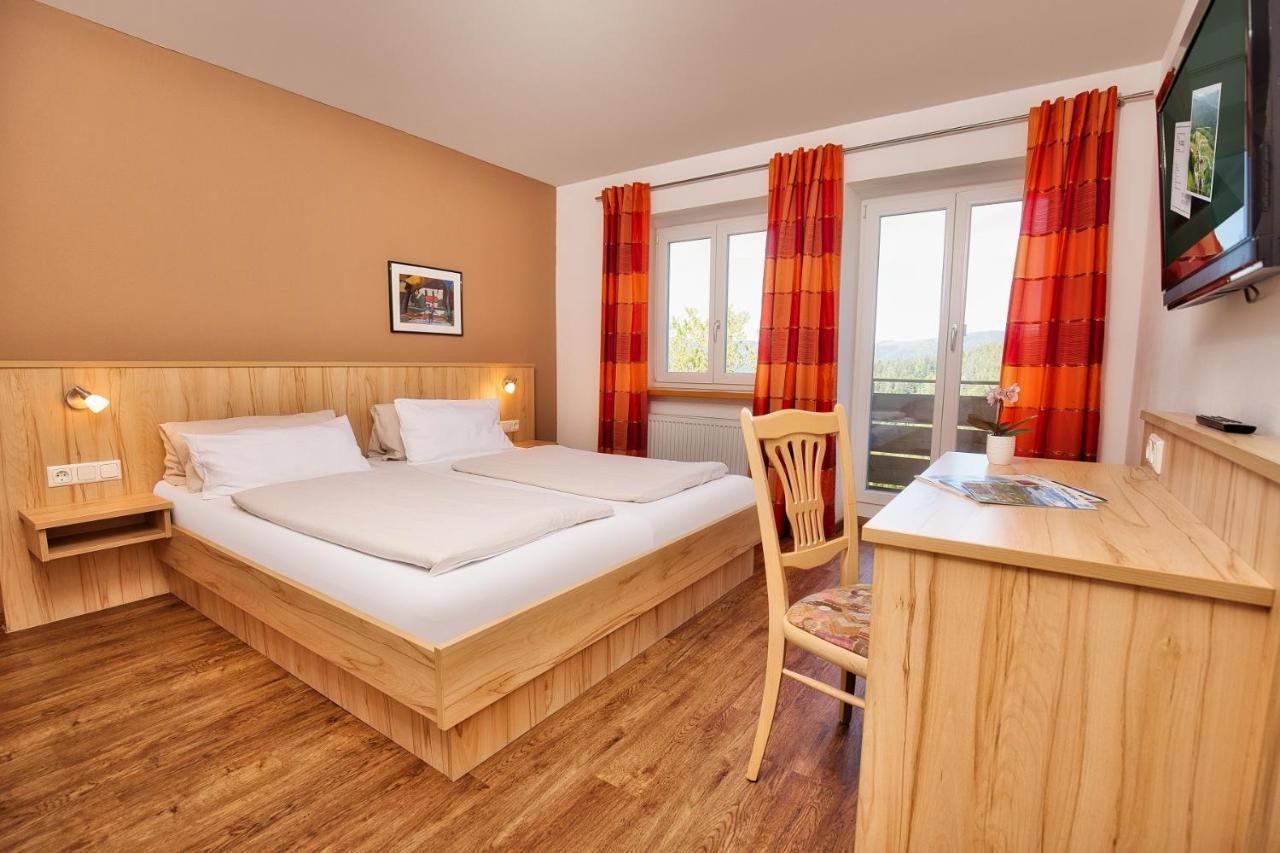 Berghotel Mooshuette Лоберг Экстерьер фото